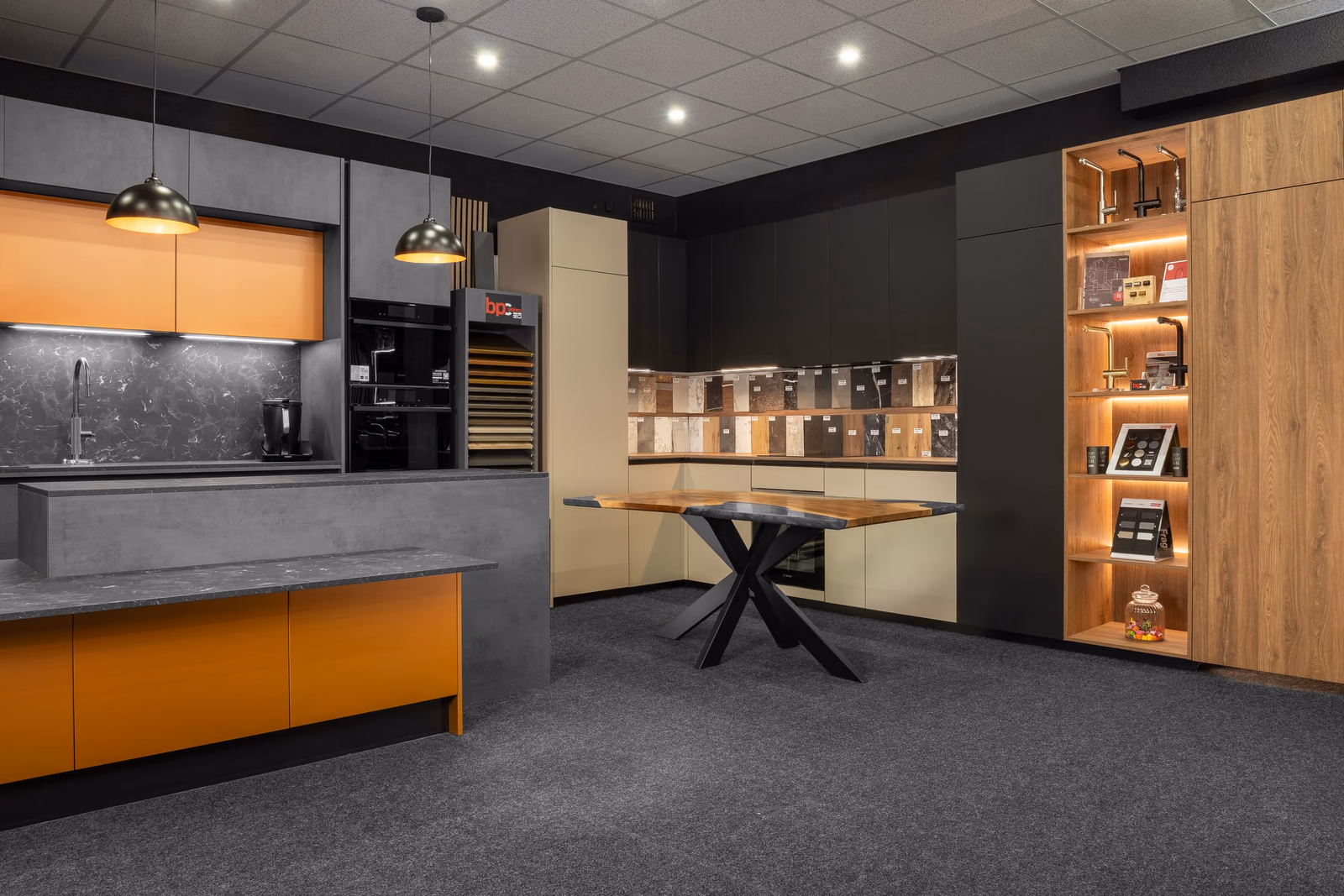 Cuisine terracotta au showroom BP Cuisines, vue 1