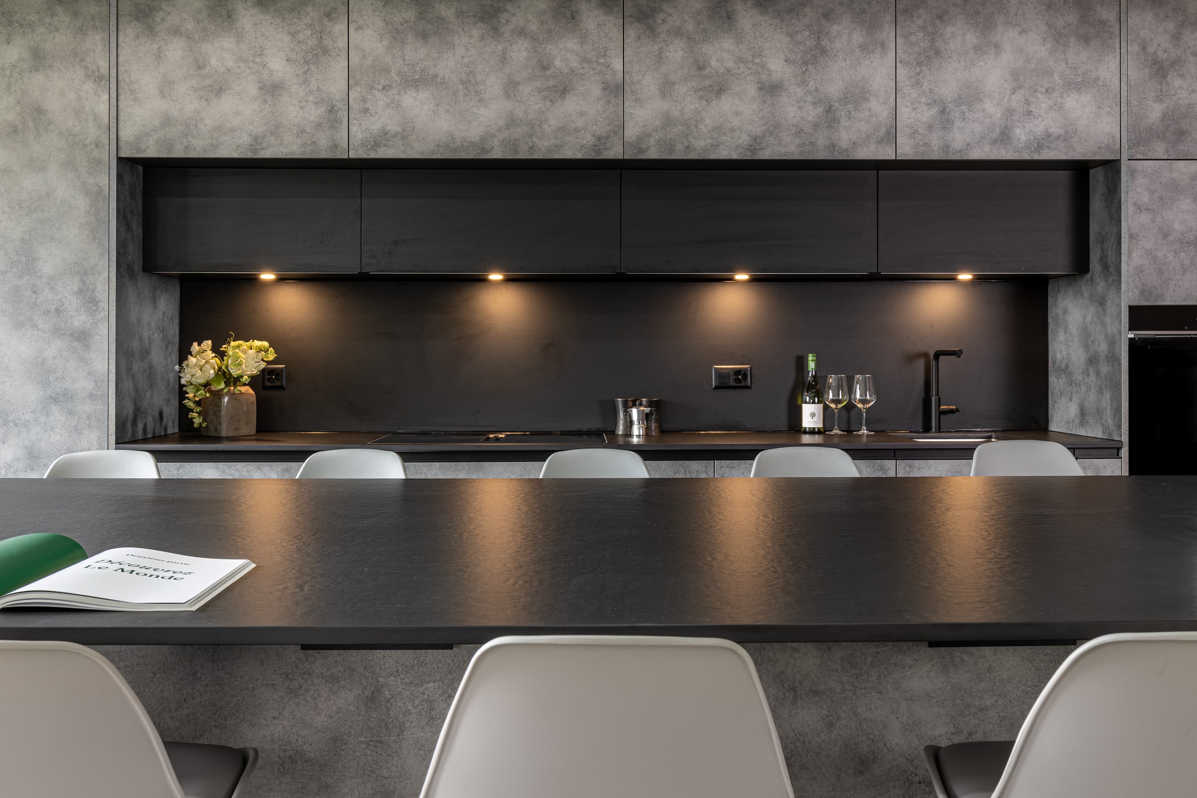 Atelier Noir, vue 2, réalisation BP Cuisines